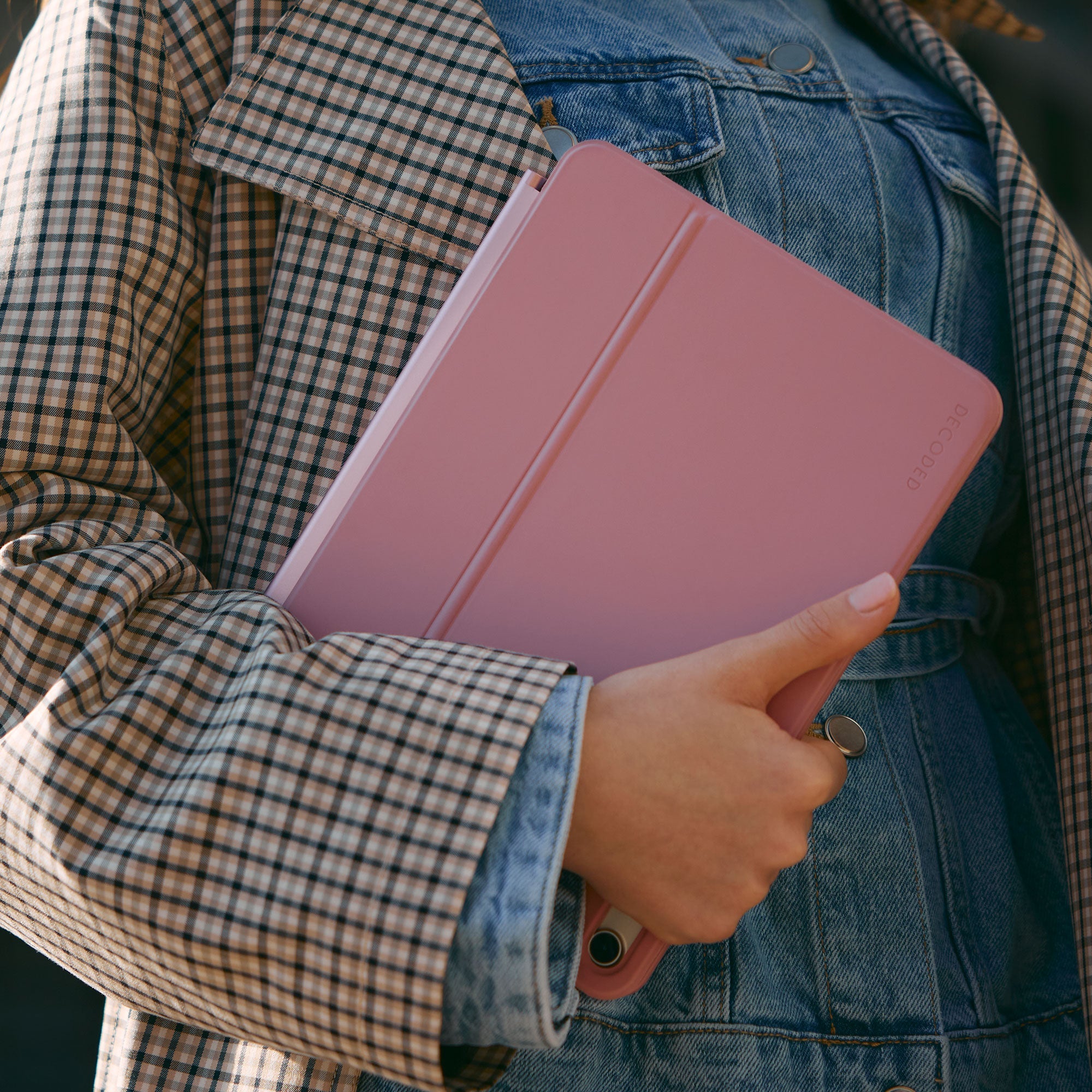 Magnetic Keyboard Cover with Trackpad | Rosette | iPad 10th & 11th gen