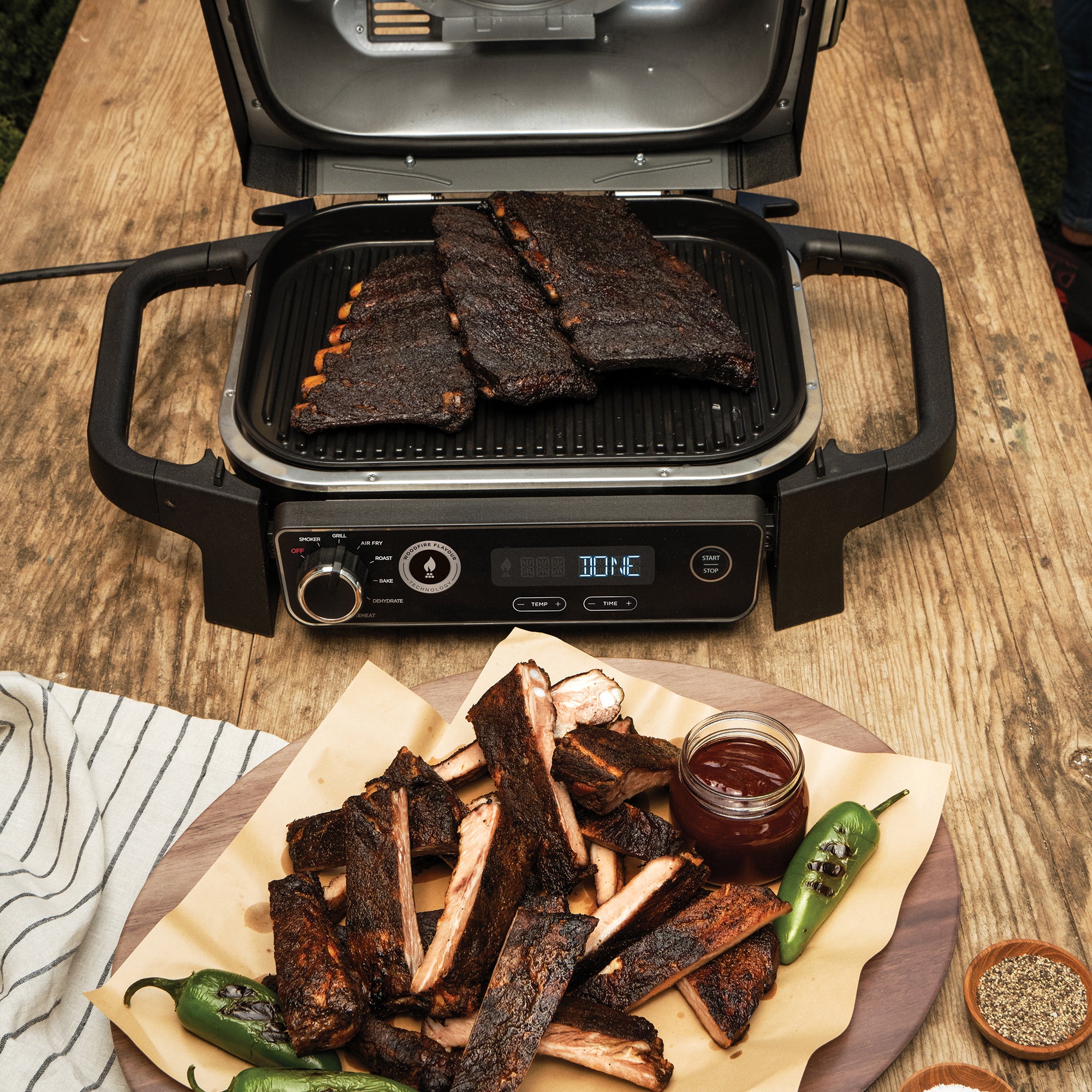 Ninja Woodfire Elektrische Barbecue & Airfryer - OG701EU