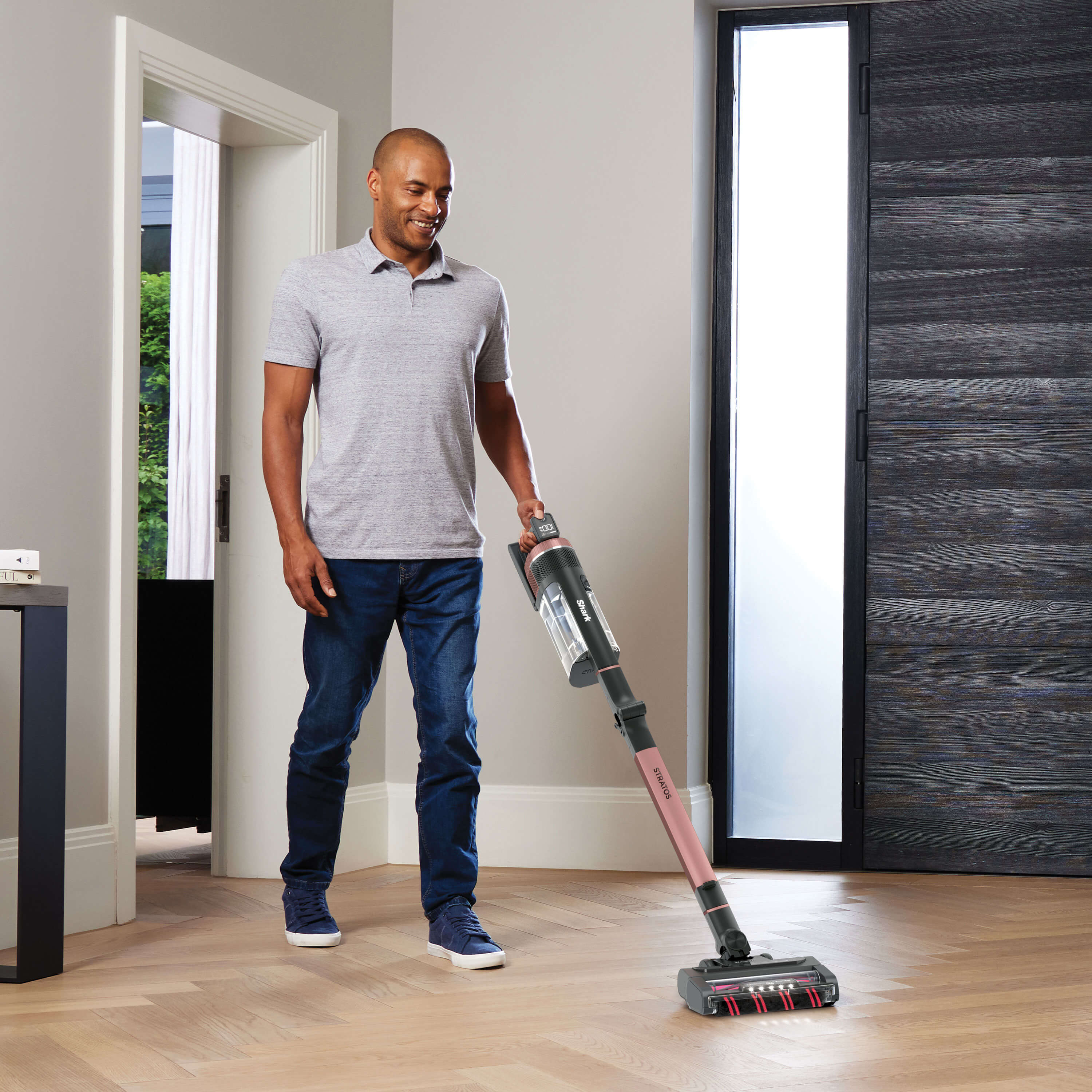 Aspirateur balai sans fil Shark - IZ400EU