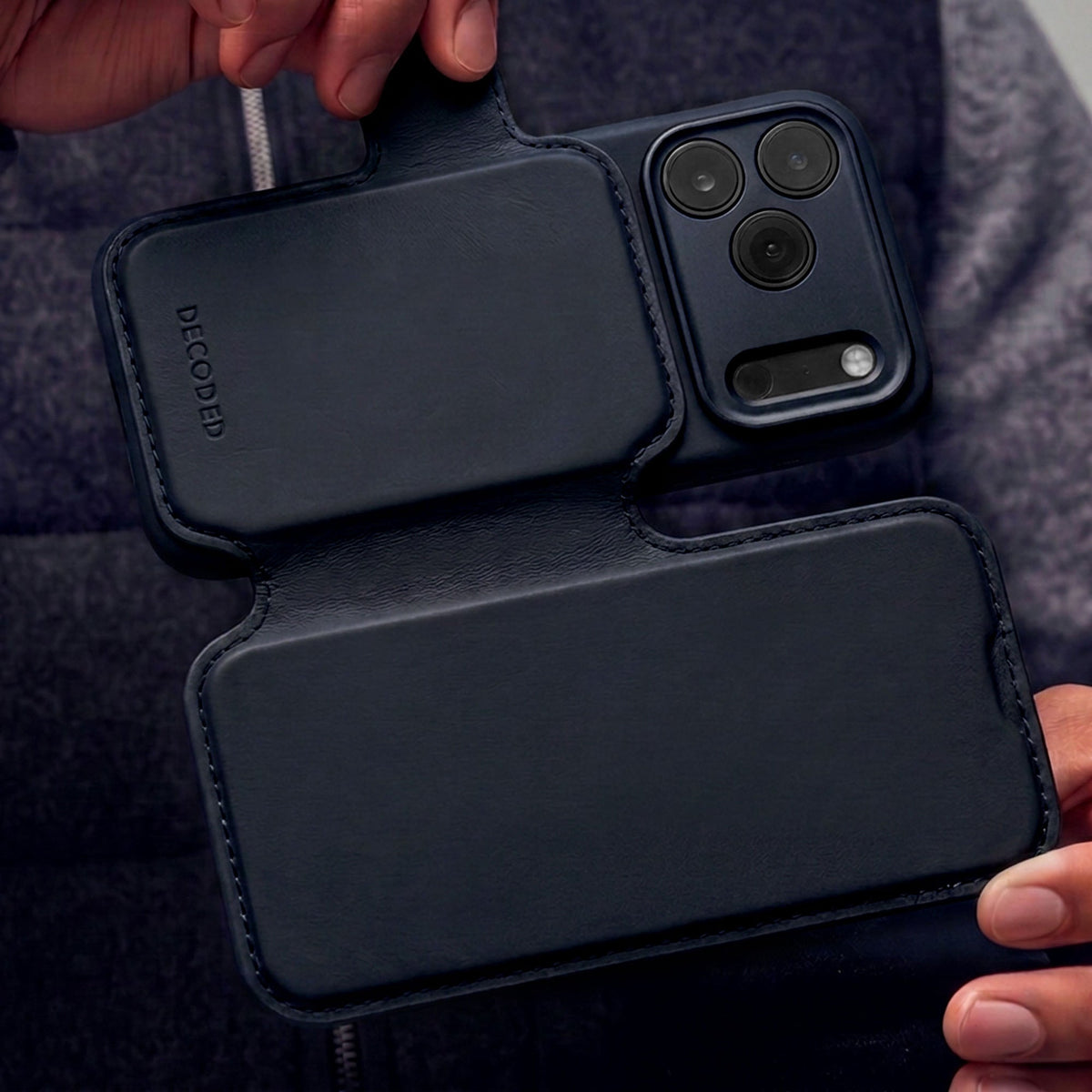 Leather Detachable Wallet Case | Midnight Blue | iPhone 18 Pro Max | D27IPO18PMDW5MT