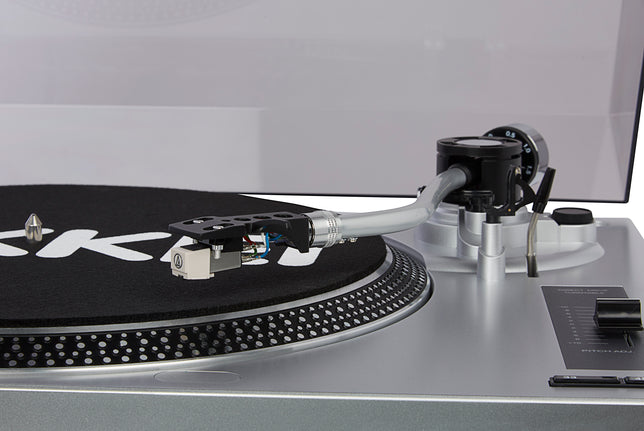 Nikkei NTT15U Platenspeler