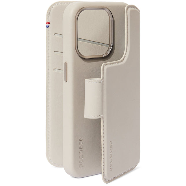 i15 Pro Leather Detachable Wallet